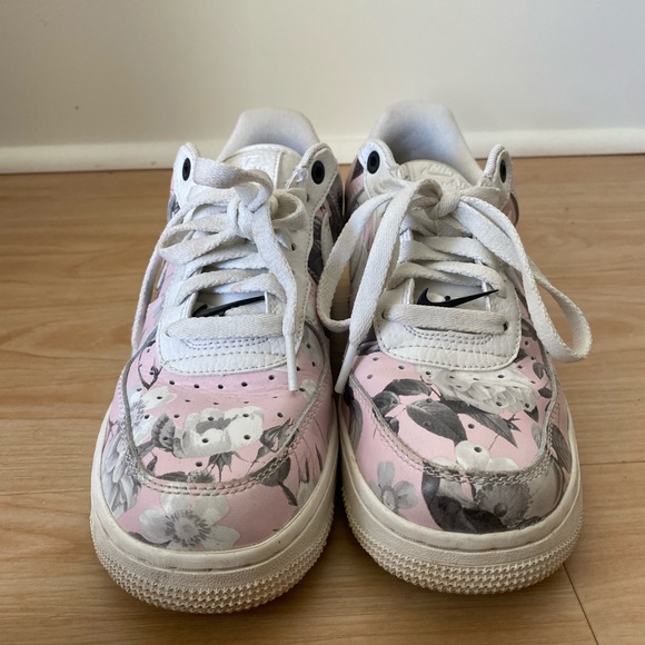 Floral Nike Air Forces - Picture 3 of 3